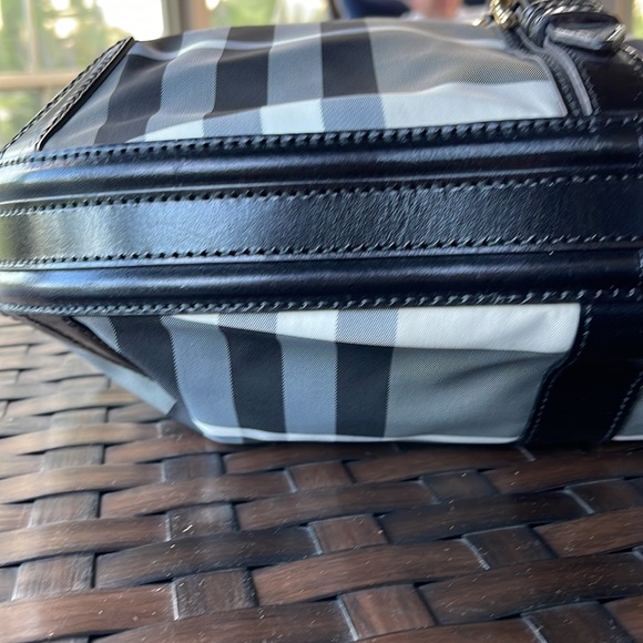 Rare Authentic Vintage Burberry White/Black/Gray Nylon Nova Check Hobo - Picture 10 of 12